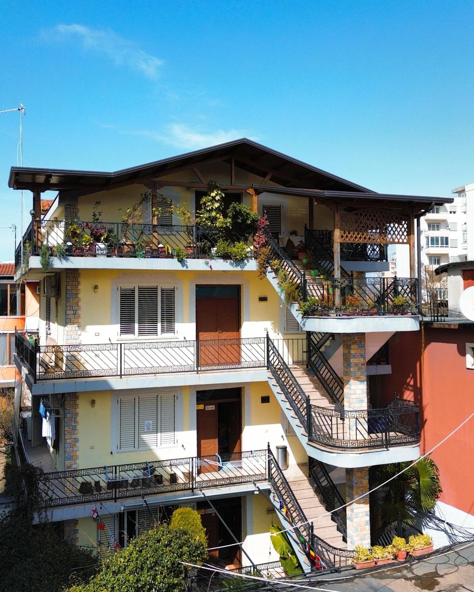 Shkodra Hostel Exterior photo